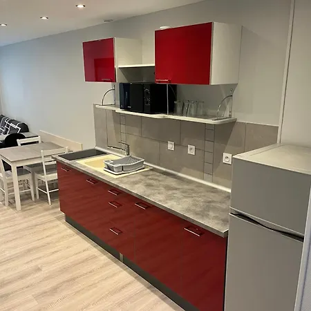 Apartment N2 1 Er Etage *
